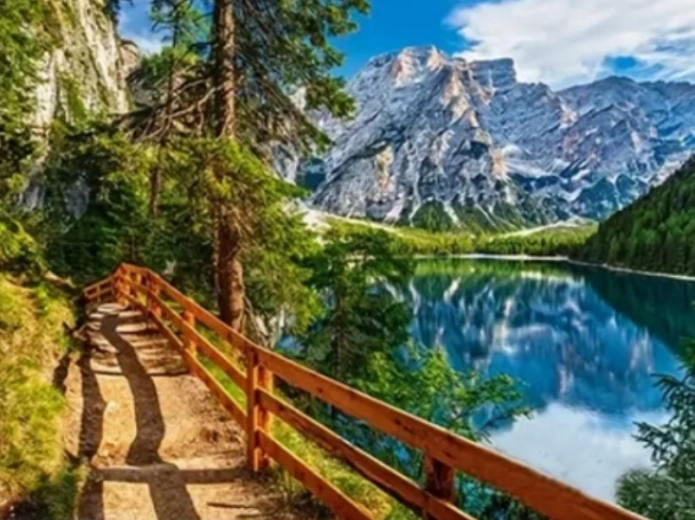 Diamantové malování – stezka podél horského jezera 30 × 40 cm