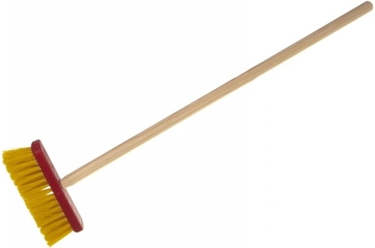 Teddies červené dětské koště s dřevěnou násadou