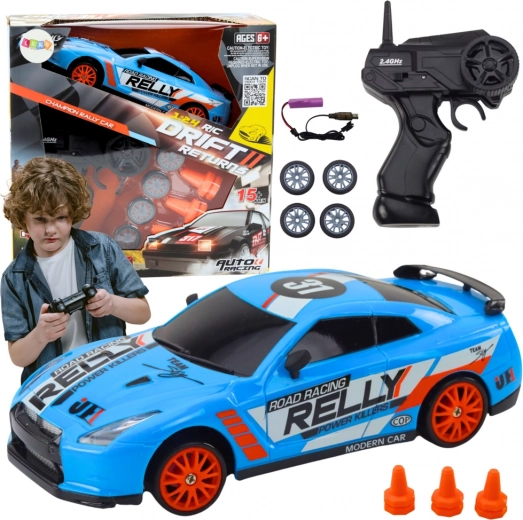 RC sportovní auto 1:24 modré s vyměnitelnými koly