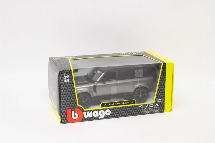 Bburago Land Rover Defender 110 2022 šedá metalíza 1:24