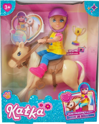 Panenka s koněm pro kreativní hraní