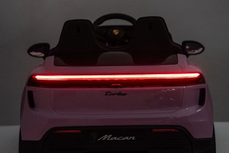 Dětské elektrické autíčko Porsche Macan růžové