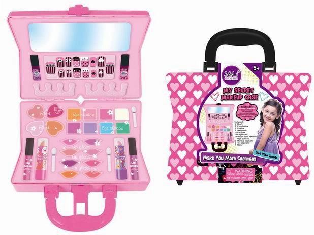 Kufřík na make-up a manikúru s příslušenstvím