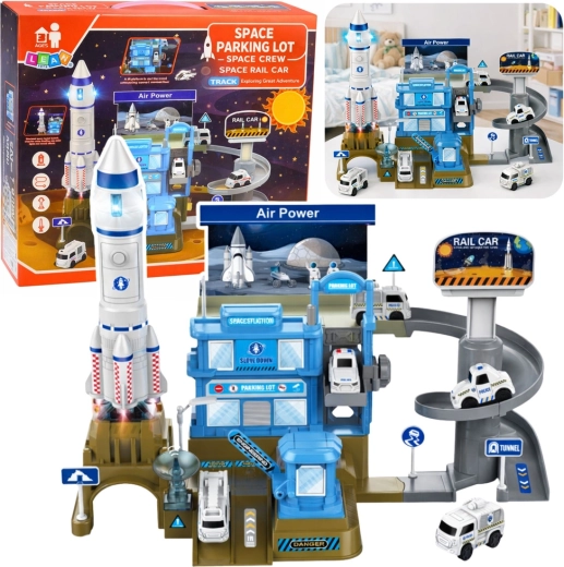 Interaktivní vesmírná stanice s raketou a víceúrovňovým parkovištěm se světly a zvuky