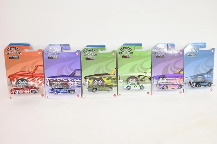 Kovové autíčko (die-cast model)