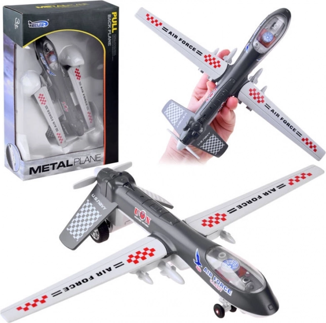 Kovový vojenský dron se zvukem