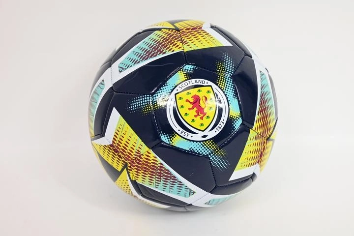 Fotbalový míč Scotland FA spirála velikost 5