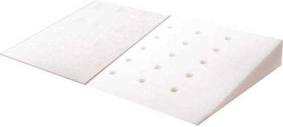Babymatex polštářový klín do postýlky 60 × 36 cm z paměťové pěny