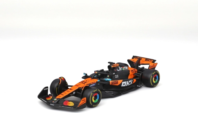 Bburago model formule 1 McLaren MCL39 2025 Oscar Piastri 81 1:43