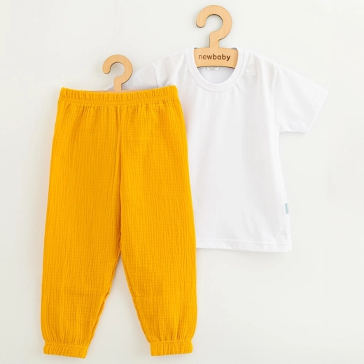 Dětská bavlněná souprava trička a mušelínových kalhot New Baby Kindergarten toffee 116