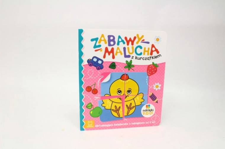 Aktivní sešit se samolepkami Zabavy malucha – kuřátko