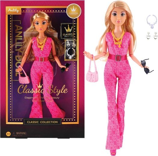 Maňásková panenka s růžovými šaty