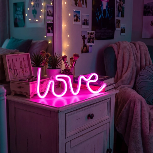 Růžová neonová LED lampa Love