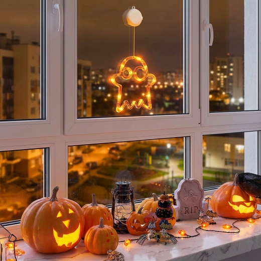 Svítící halloweenská dekorace duch s přísavkou a 12 LED