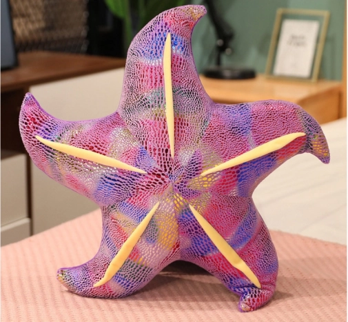 Plyšová hvězdice fialová polštář 20 cm