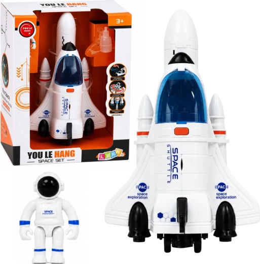 Vesmírný raketoplán s astronautem se světly, zvuky a vodní mlhou