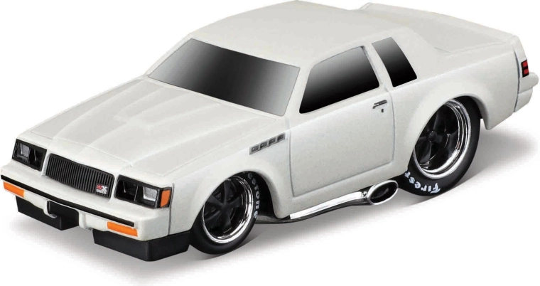 Maisto Muscle Machines Buick GNX 1987 bílý 1:64