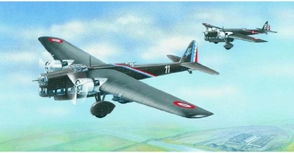 Model Amiot 143 v měřítku 1:72