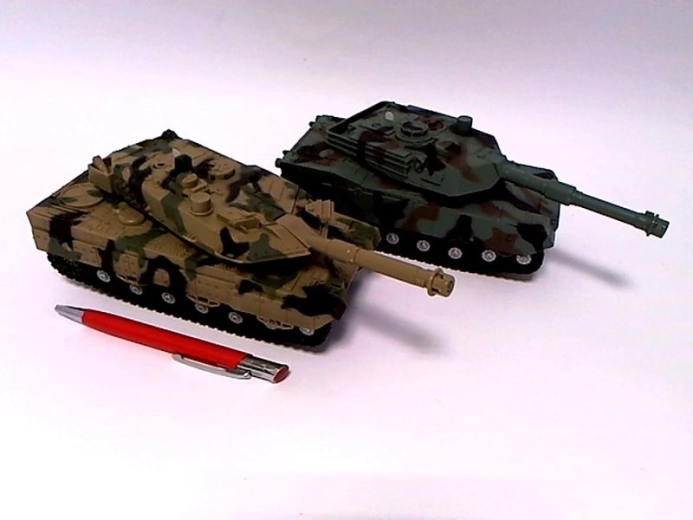 Dětský tank 18 cm se světlem a zvukem