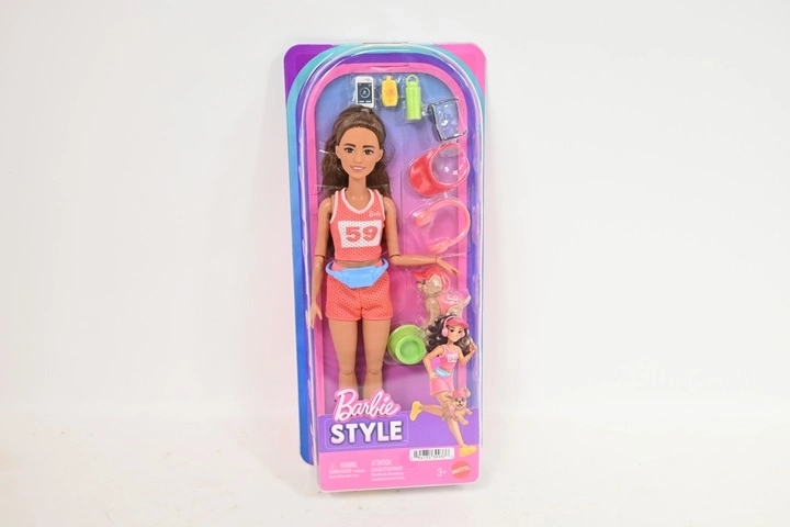Barbie sportovní panenka běžkyně se pejskem