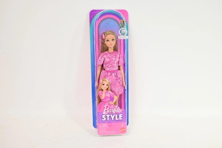 Barbie Fashionistas módní panenka