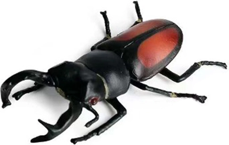 Plastový roháč 7 cm