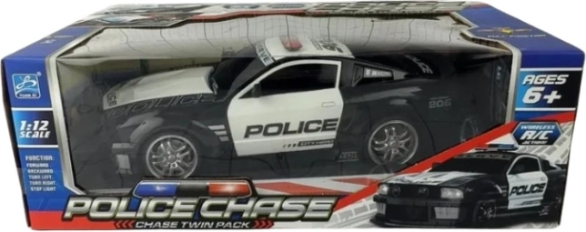 Rádiem ovládané policejní auto s balíčkem