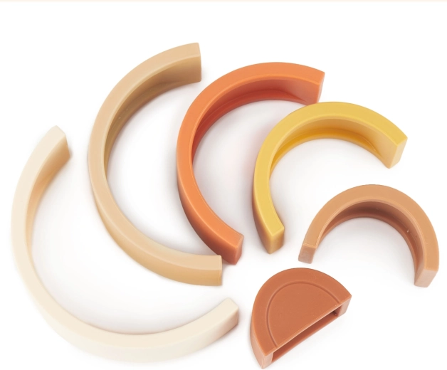 Bieco silikonová skládací duha Chocolate Bliss