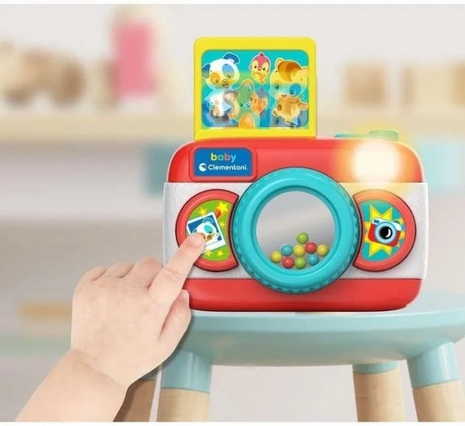 CLEMENTONI BABY Interaktivní fotoaparát se světlem a zvuky
