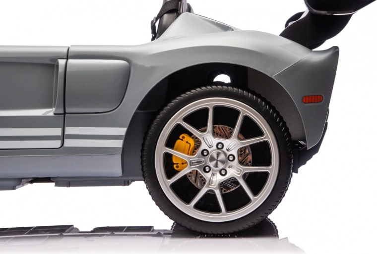 Měkká EVA kola, tlumiče a plynulý start