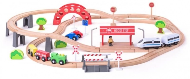 Woody vláčkodráha s elektrickou soupravou