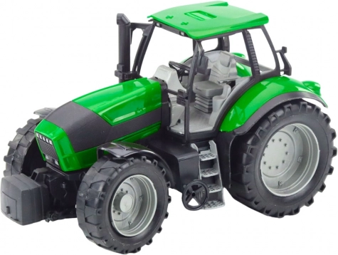 Realistický traktor s detailním zpracováním