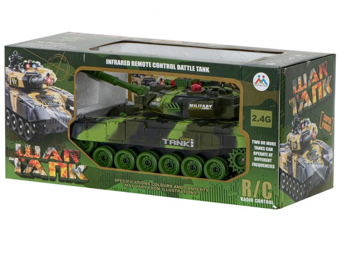 Vojenský tank na dálkové ovládání s lesním maskováním
