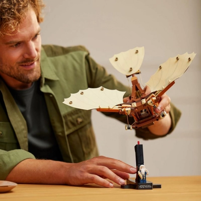 Létající stroj Leonarda da Vinci od LEGO
