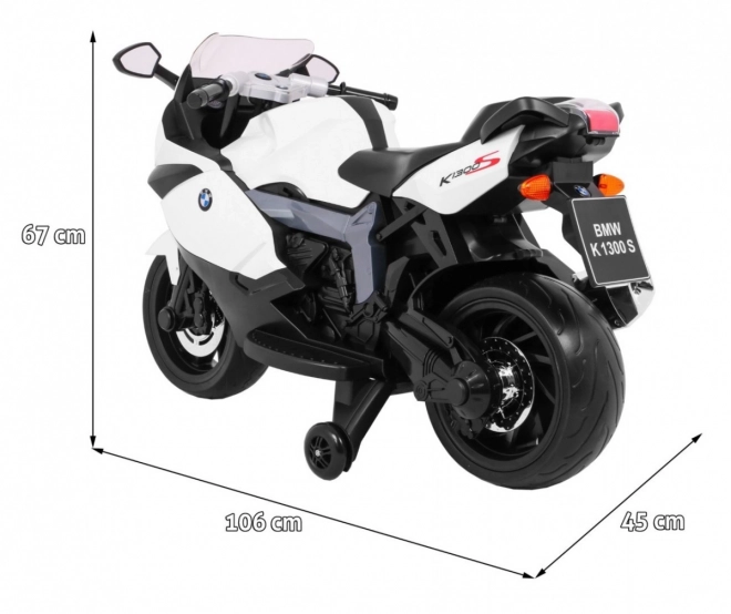 BMW K1300S Dětský motocykl na baterie bílý + pomocná kolečka + zvuky Světla + pomalý start