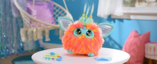Furby v korálové barvě