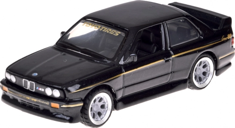 autentické detaily a kovové zpracování