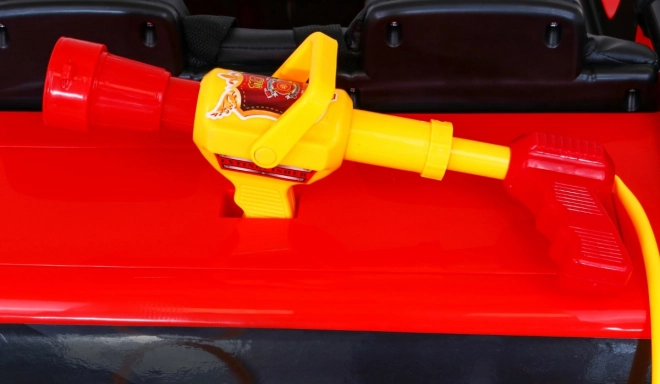 Dětské hasičské auto na baterie + Vodní dělo + Megafon + Hasičský kohout + Pilot