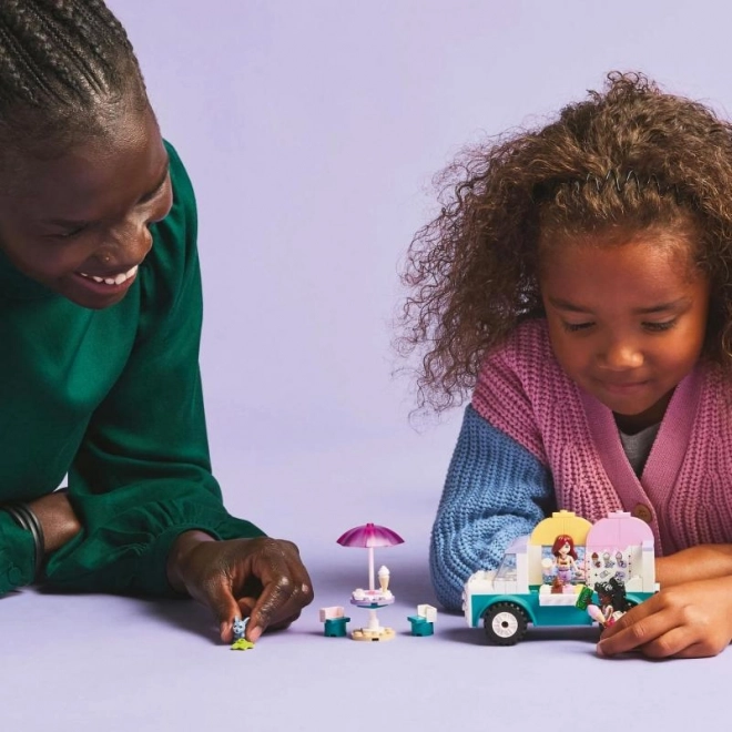 Lego Friends zmrzlinářská dodávka v Heartlake městě