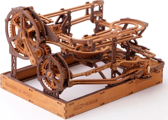 Dřevěná kuličková dráha 3D puzzle