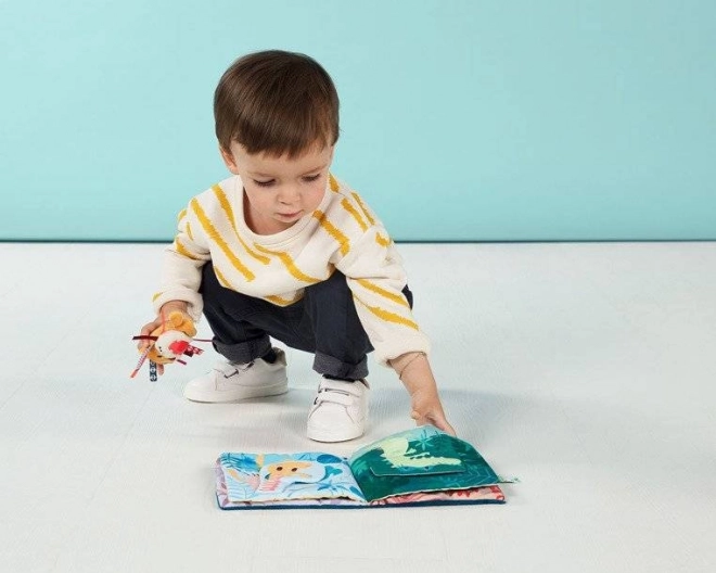 Lilliputiens - Kniha s mini loutkou Lew Jack 9 m+