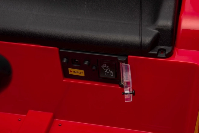 Dětské elektrické auto RUF CTR3 červené
