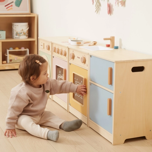 Realistické ovládání a otevírací dvířka