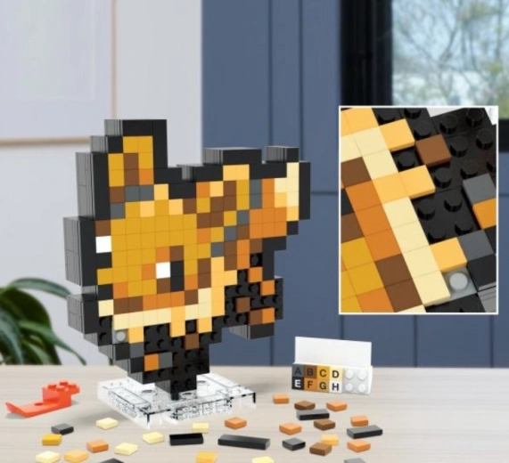 Stabilní podstavec a možnost zavěšení