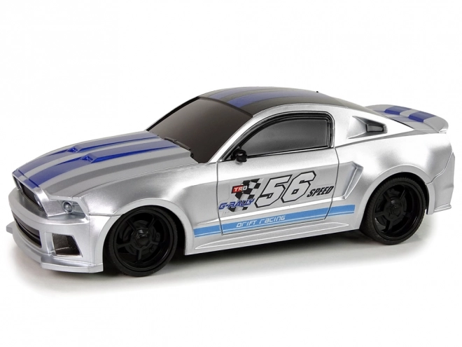 Rychlé stříbrné dálkově ovládané sportovní auto 1:24