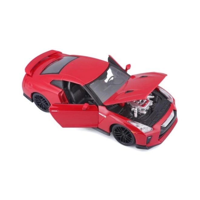 Nissan GT-R Bburago 1:24 metallic bílá – Červený
