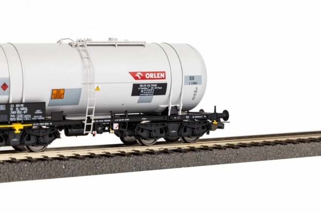 Sada 2 cisternových vozů 406Ra Orlen VI PKP