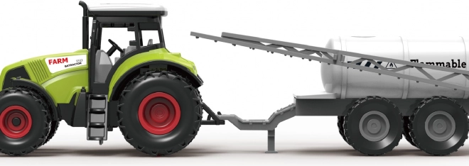 Traktor s postřikovacím přívěsem 31 cm