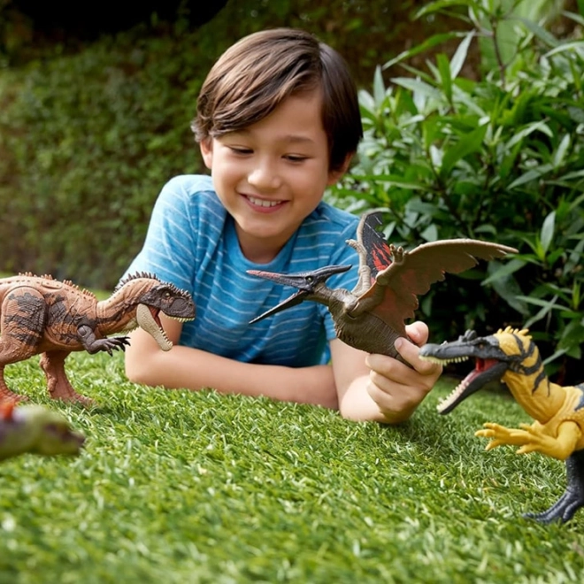 Figurka dinosaura Kryptops z Jurassic World s divokým řevem a pohyblivými částmi