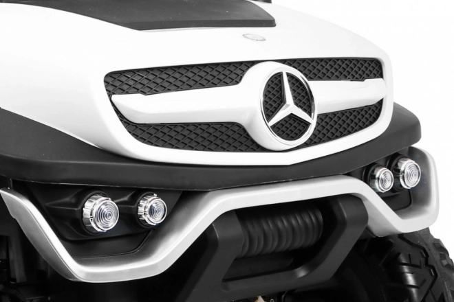 Vozidlo Mercedes BENZ UNIMOG White